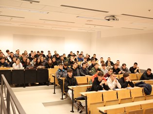 2025-12-05 18-07-38.jpeg